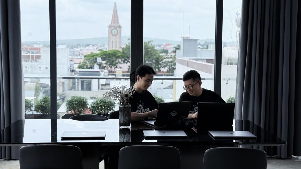 Teamwork at Duy Dinh